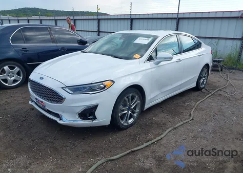 2020 Ford Fusion Hybrid Titanium из США, поврежденный, VIN 3FA6P0RU1LR204778